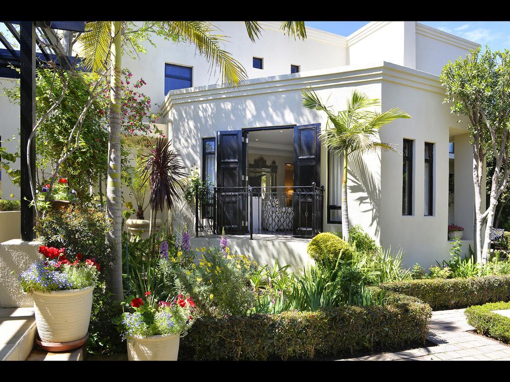 21 Roux Street Franschhoek Hotel Exterior photo